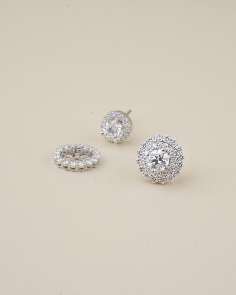 Round Studs Solitaire with detachable double halo