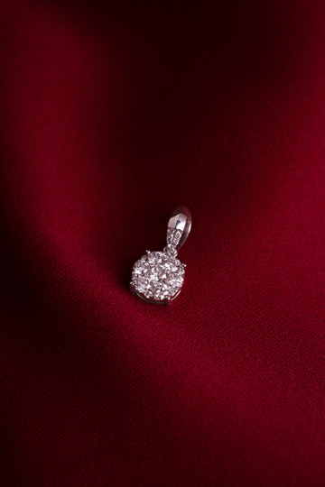 Classic Round Cluster Pendant