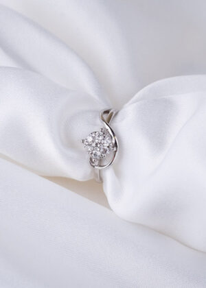 Twisted Halo Diamond Ring