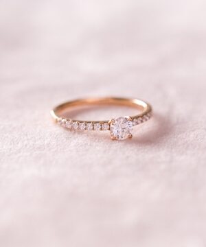 Classic Pavé Solitaire