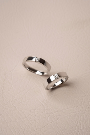 Classic Solitaire Diamond Wedding Bands