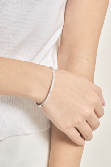Dainty White Gold Bangle Bracelet